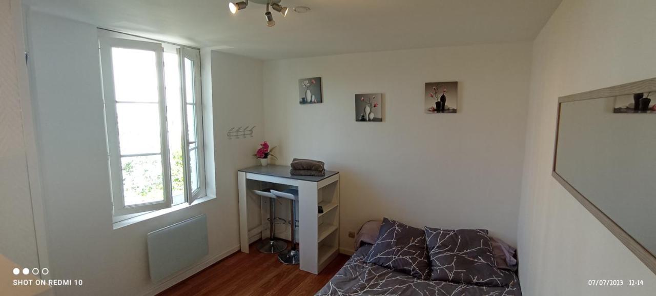 Studio Calme A Valadon Apartment Limoges Luaran gambar